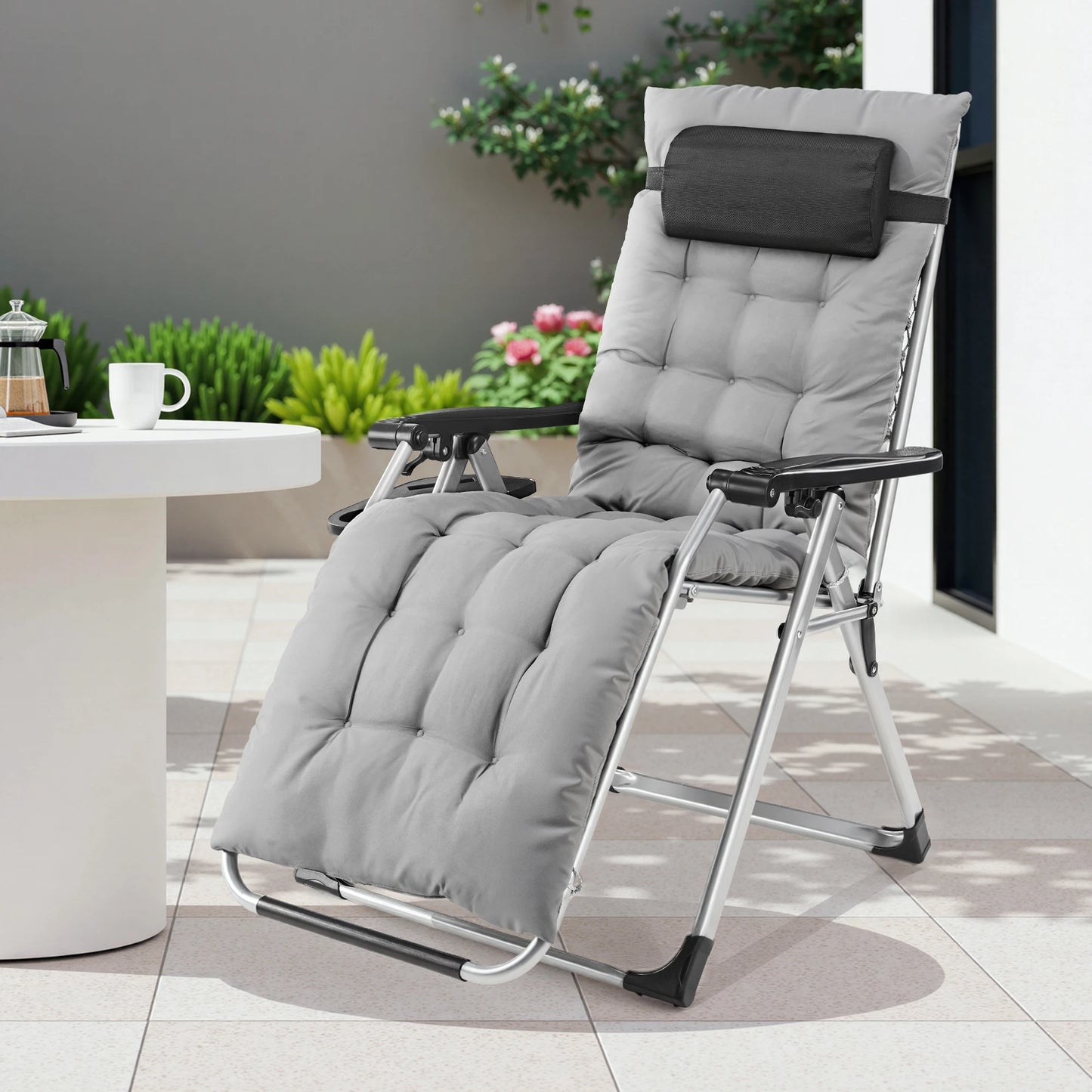 Zero Gravity Recliner Outdoor Lounge Chair With Cup Holder