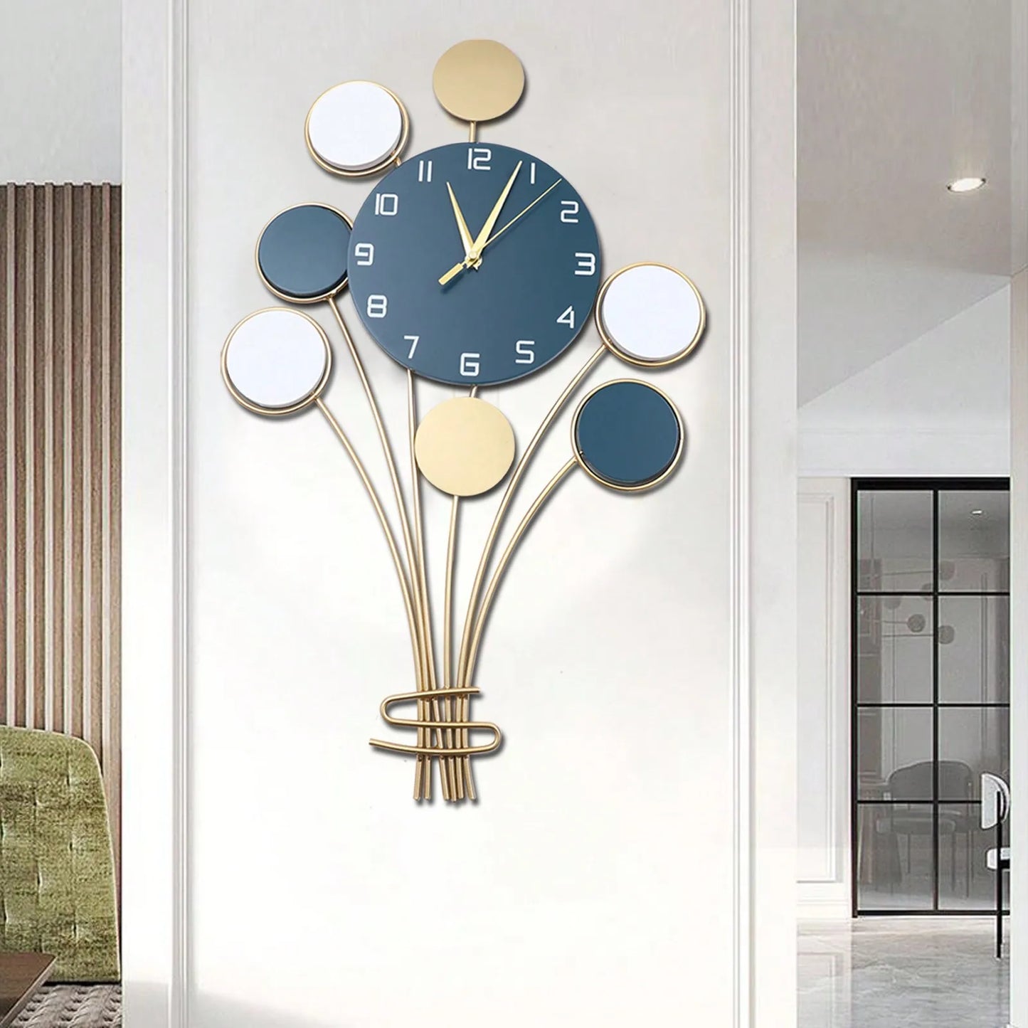 Silent Battery Operated Wall Clock Without Drilling